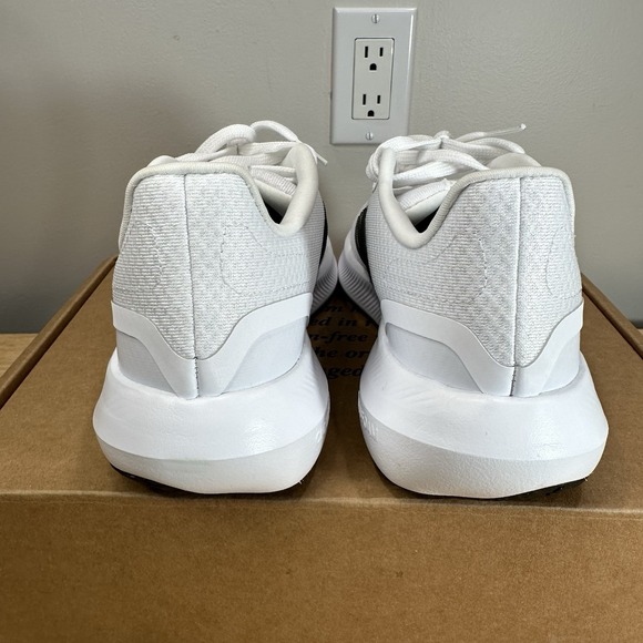 Adidas Women's Size 8 White Run Falcon 3.0W Sneakers Athletic Running Shoes - Picture 4 of 8